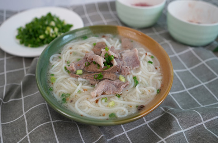 殷都原味汤粉王培训